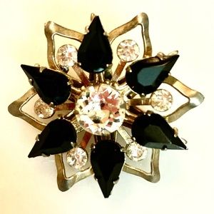 Vtg JULIANNA D&E Black & Clear Crystals - Brooch Pin - NO STONES MISSING - MCM